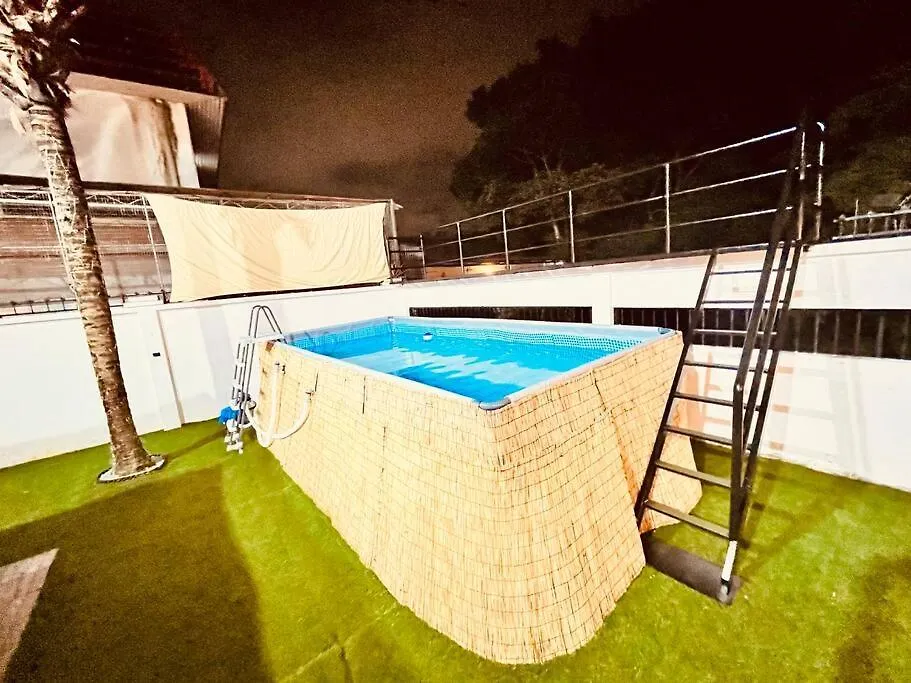 Luxury Private Pool Villa + Riverview Bbq Patio! George Town 0*,