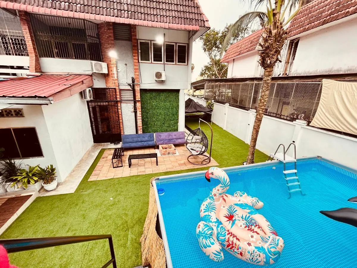 Luxury Private Pool Villa + Riverview Bbq Patio! George Town 0*,  Malaysia